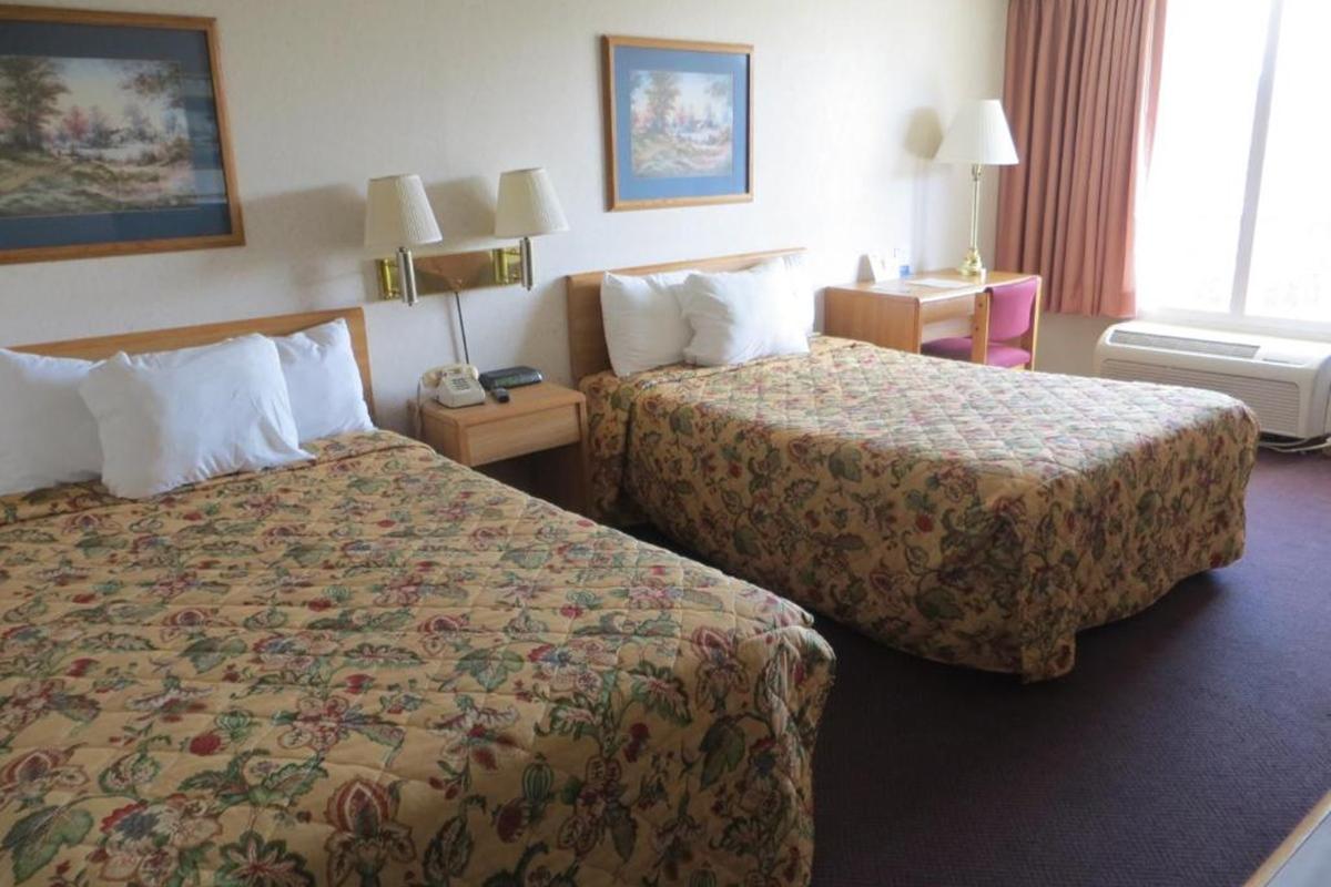 Knights Inn Newport Esterno foto