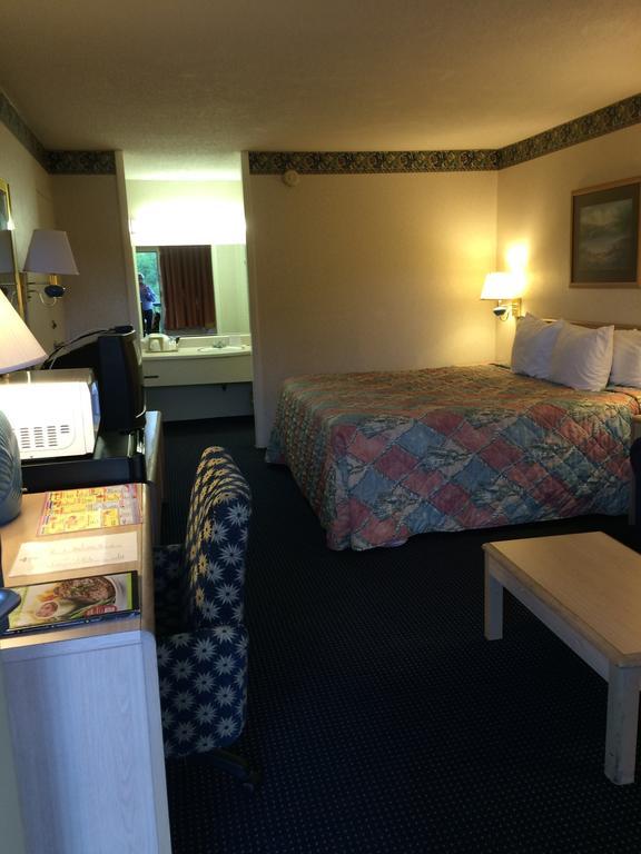 Knights Inn Newport Esterno foto
